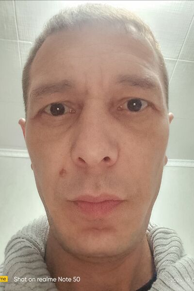  -,   Alex, 42 ,   