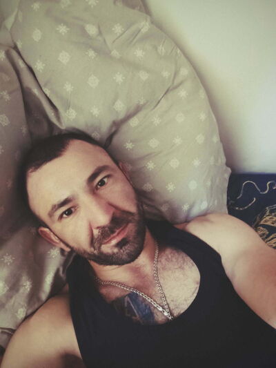  ,   Alex, 32 ,   ,   