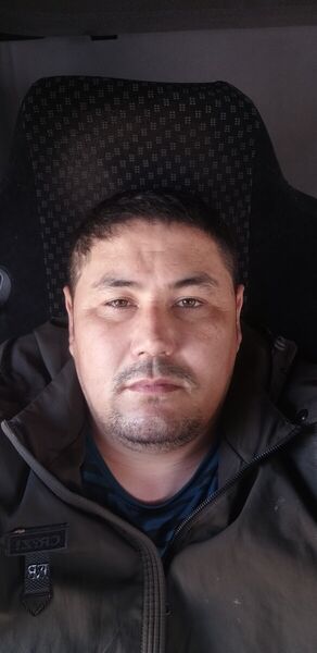  ,   Elbek, 36 ,   ,   