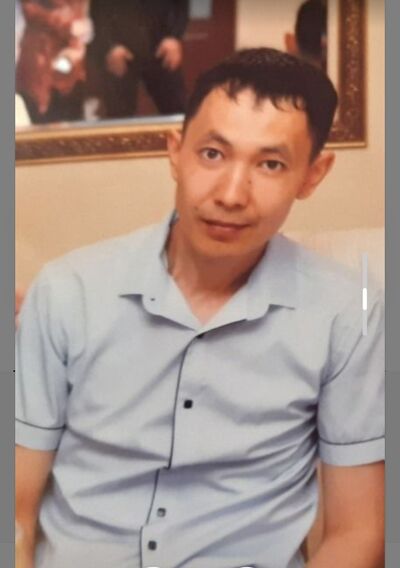  ,   Akon, 42 ,   , c 