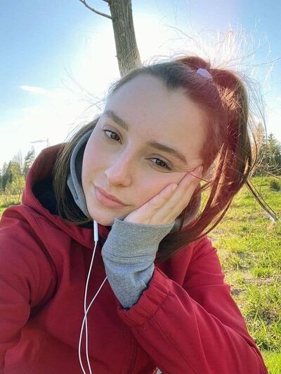  ,   Laura, 30 ,   ,   