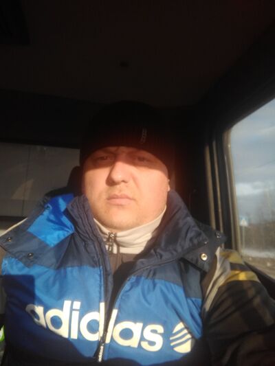 ,   Mikel, 45 ,   ,   