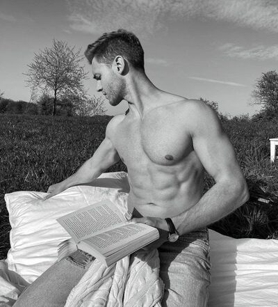  ,   Tom, 24 ,   ,   , 