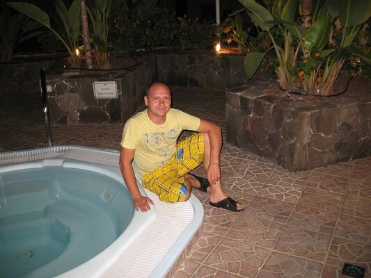  ,   Roman, 42 ,     , c 