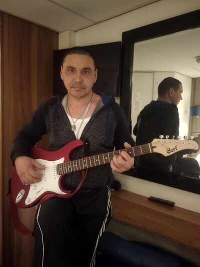  Almelo,   , 42 ,   ,   