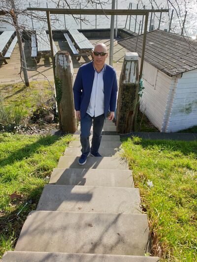  Amstelveen,   Hossam, 56 ,   ,   