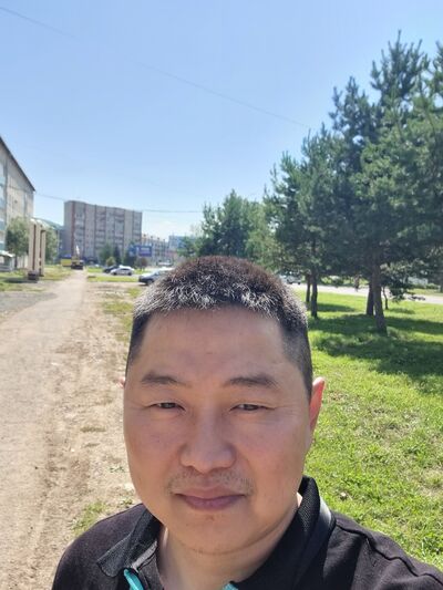  --,   Denis, 37 ,   ,   , c 