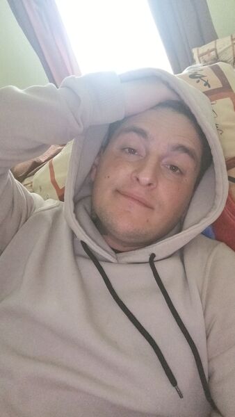  ,   Anton, 32 ,   