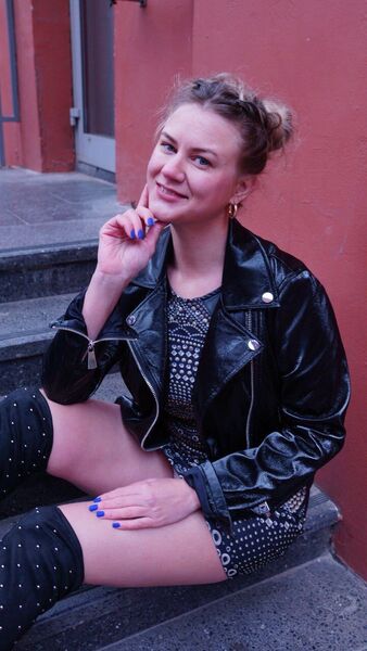  ,   Elena, 37 ,   ,   