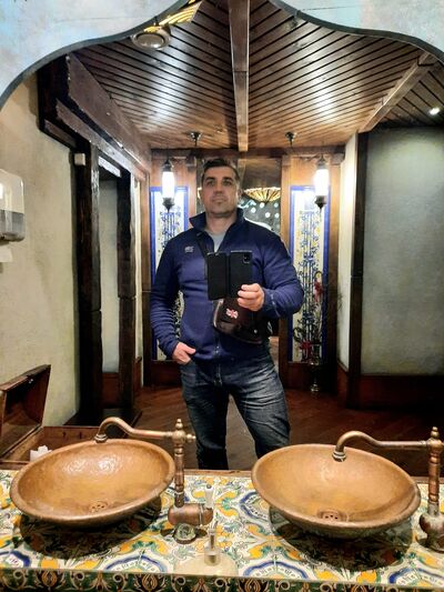 Caerdydd,   Dave, 42 ,   ,   