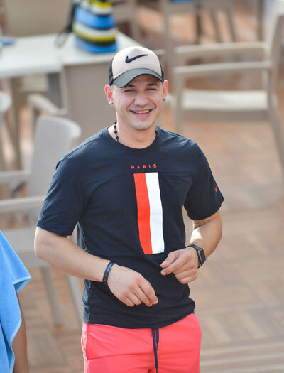  Kassel,   Damian, 36 ,   ,   , c 