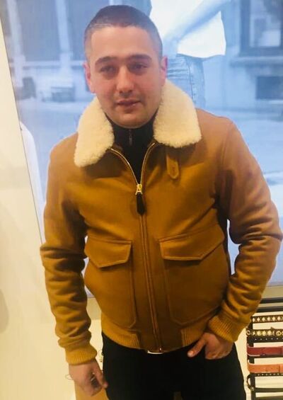  ,   Emil, 40 ,   ,   