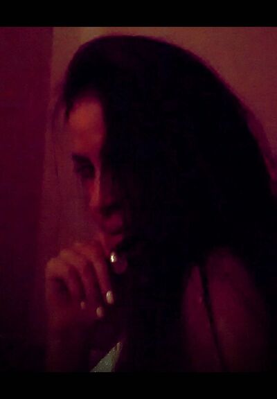  ,   Ganjaa Baby, 33 ,     , c 