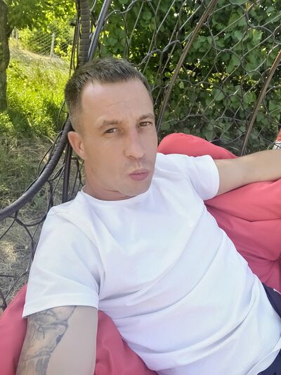  ,   Gosha, 34 ,   ,   