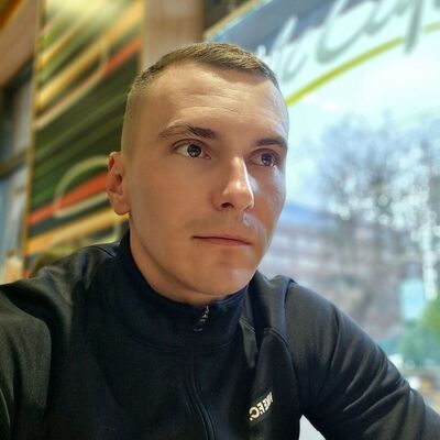  ,   Konstantin, 32 ,   ,   , c , 