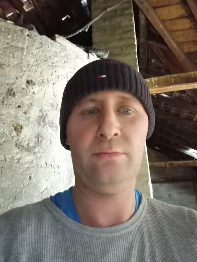  ,   Tony Montan, 43 ,   ,   , c , 