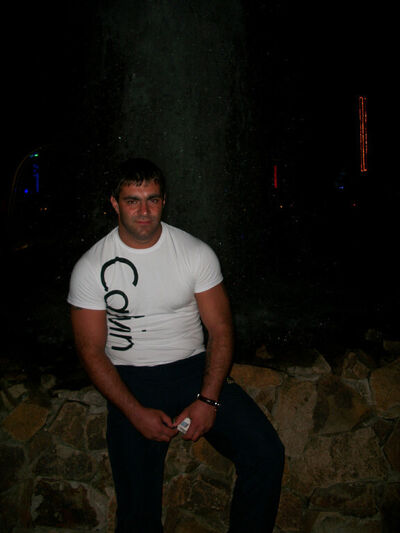  ,   Albert, 44 ,   ,   