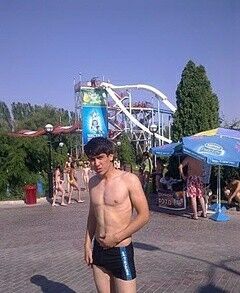 ,   Macho, 40 ,   ,   , c 