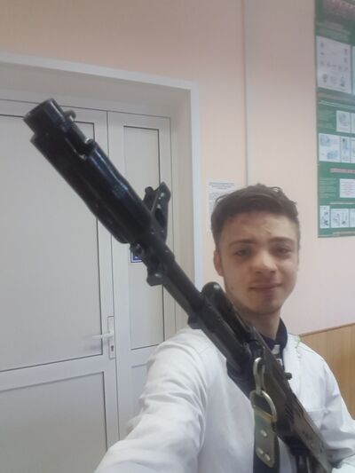  ,   Maxik, 27 ,   ,   , c 