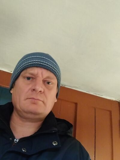  ,   Maxim, 44 ,     , c 
