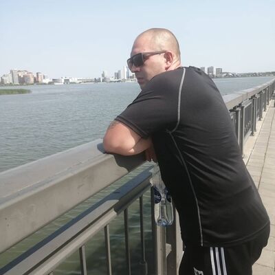  -,   Eduard, 42 ,   ,   , 