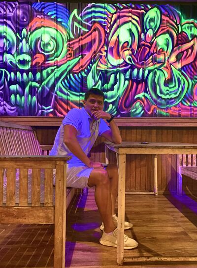  Galax,   Alex, 33 ,   ,   