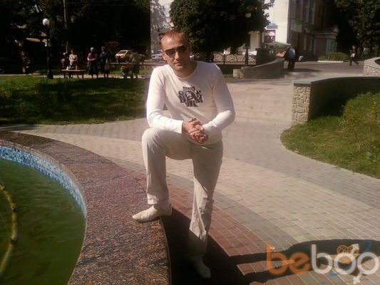  ,   Nik, 45 ,   