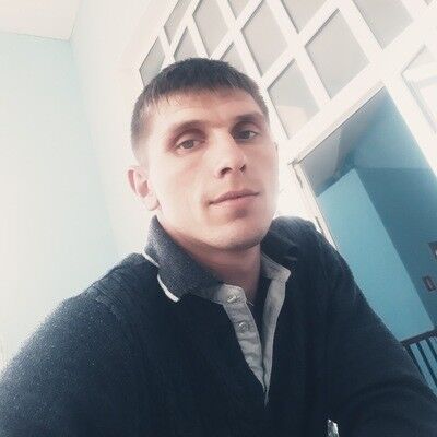  ,   Anatolij, 34 ,  