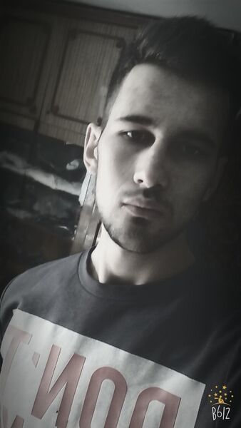  ,   Sasha, 28 ,   