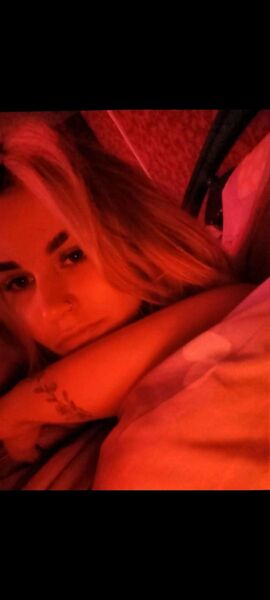   ,   Anya, 24 ,  
