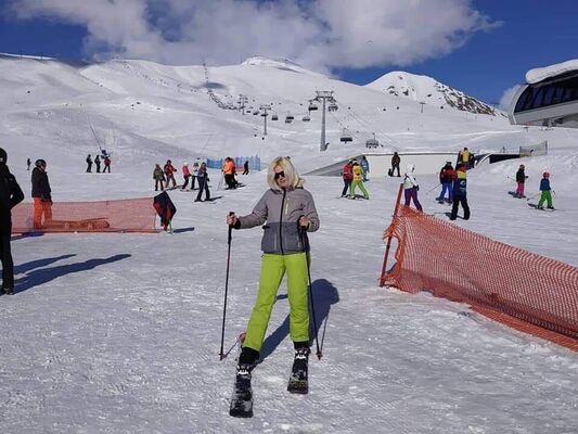  Barcelona,   armlitta, 49 ,   ,   , c , 