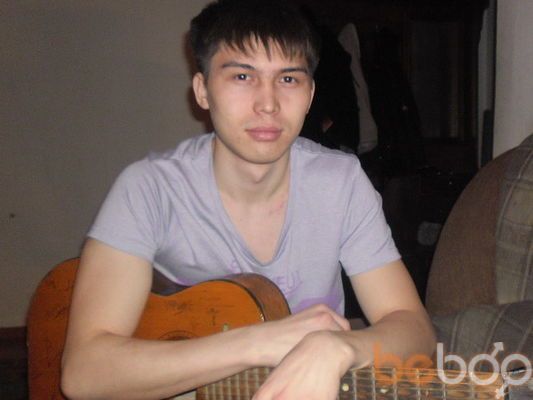  -,   Oskar, 37 ,   
