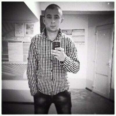  ,   Rihard, 28 ,   