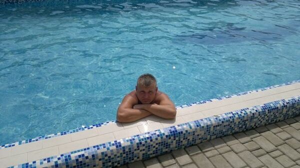  ,   SergeiV, 33 ,   