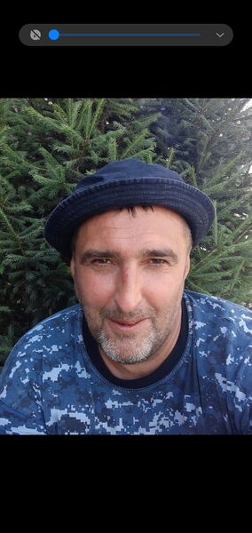  ,   Cergei, 48 ,   ,   