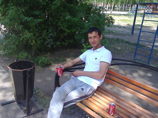  ,   Bek, 37 ,   
