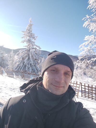  ,   Petru, 37 ,   ,   