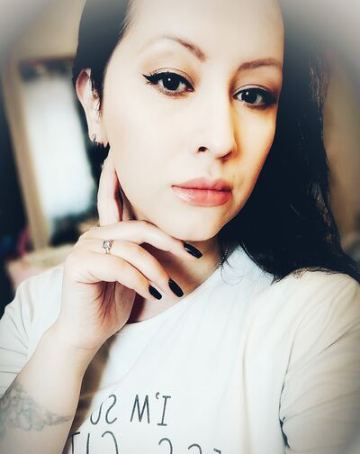  ,   Yana, 37 ,   ,   