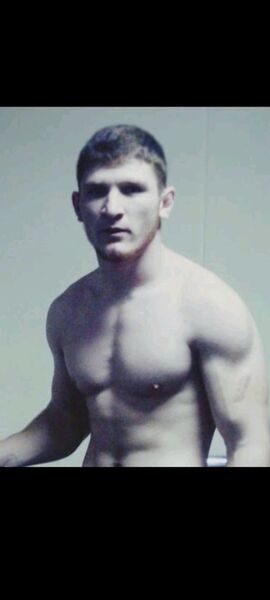  ,   Mans, 32 ,   ,   