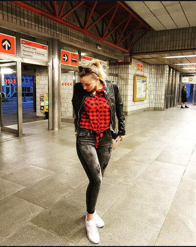  Praha,   Nikola, 28 ,   ,   