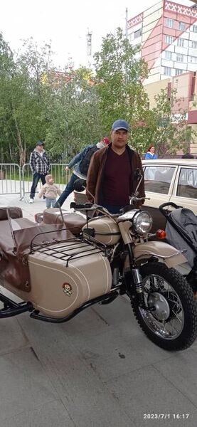  ,   Elbek, 43 ,   ,   