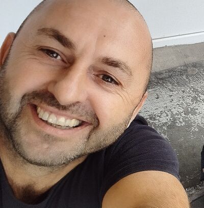  ,   Andrei, 47 ,   c 