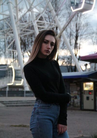  ,   Darya, 21 ,   