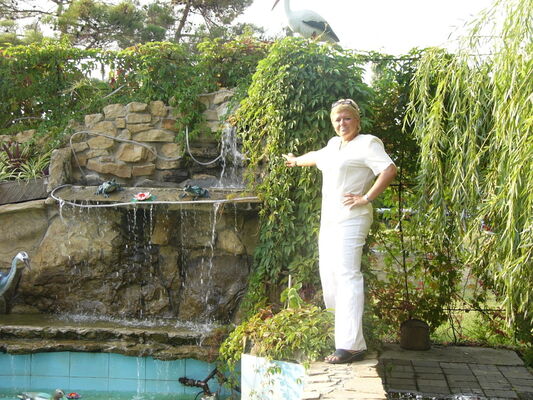  ,   Lysia, 57 ,   