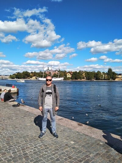  ,   Alleks, 41 ,   ,   , c 