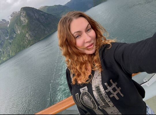  Age,   Natallia, 37 ,   c 