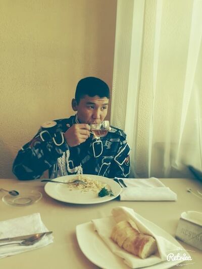  ,   Aziz, 32 ,   ,   , c 