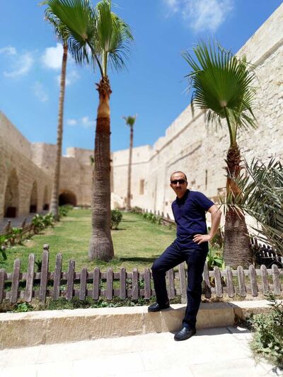  ,   Zaur, 49 ,   ,   , c 