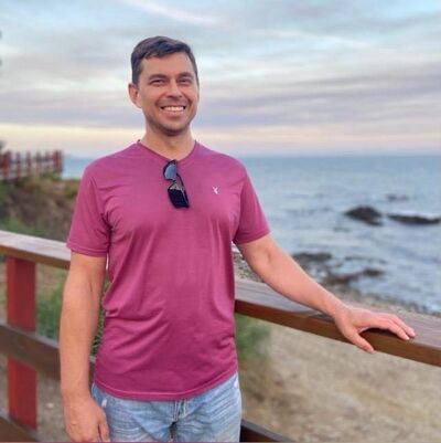  ,   VITALY, 49 ,   c 