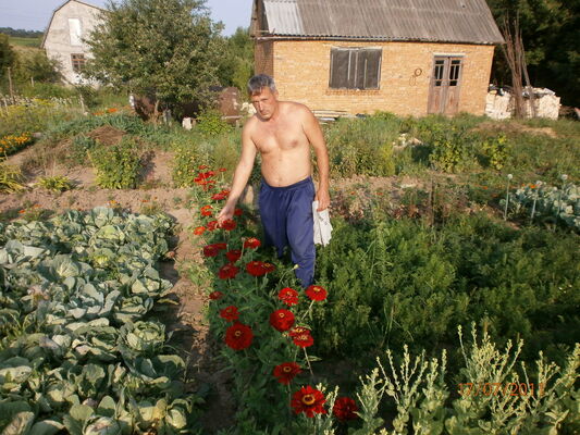  ,   AHATOLIY, 59 ,   